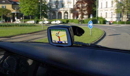 Установка GPS навигатора Garmin StreetPilot C320 в автомобиль